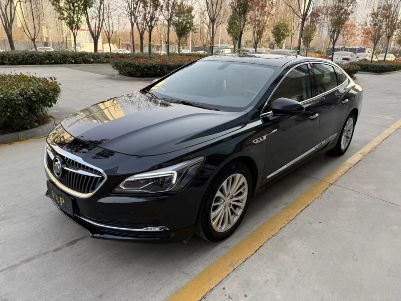 济宁19年别克君越3