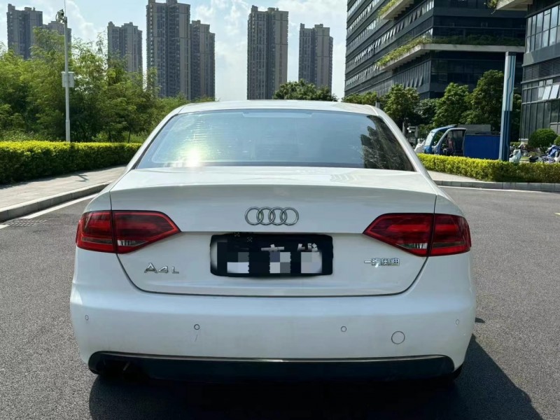 东莞12年奥迪A4L9