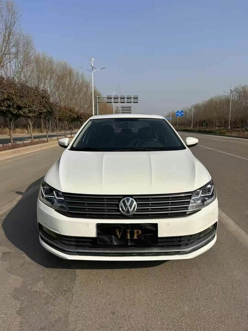 济宁18年大众朗逸1