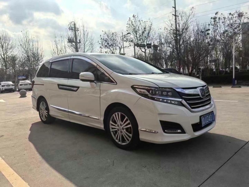 济宁19年本田艾力绅2