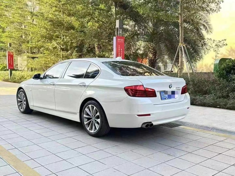 广州16年宝马5系8