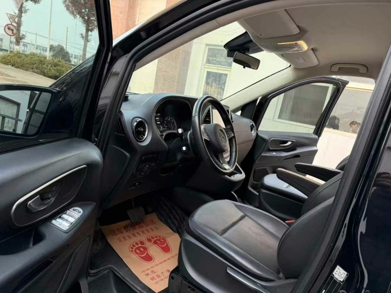 徐州23年奔驰威霆4