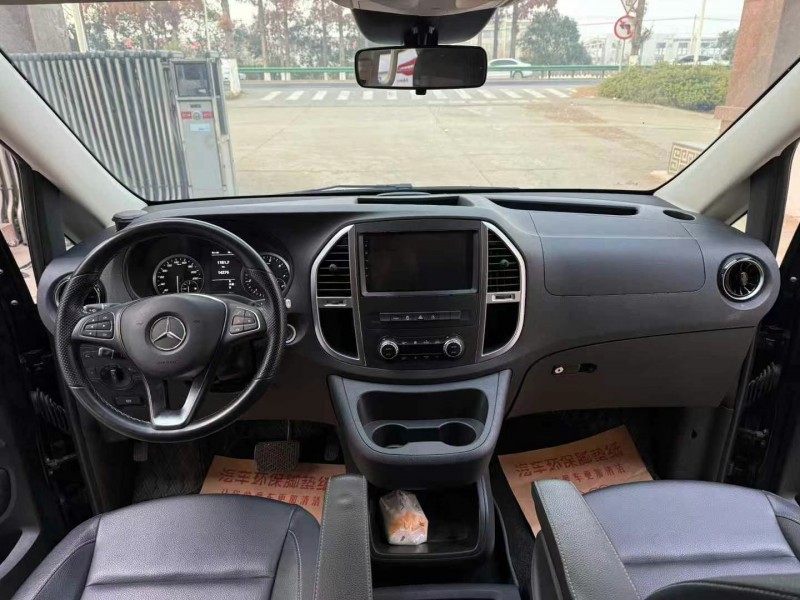 徐州23年奔驰威霆5