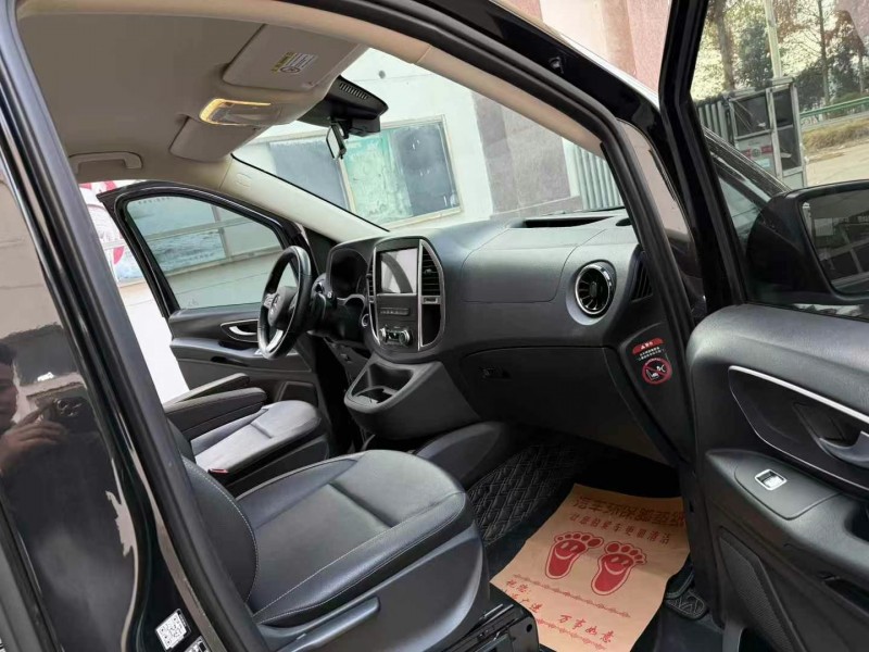 徐州23年奔驰威霆6