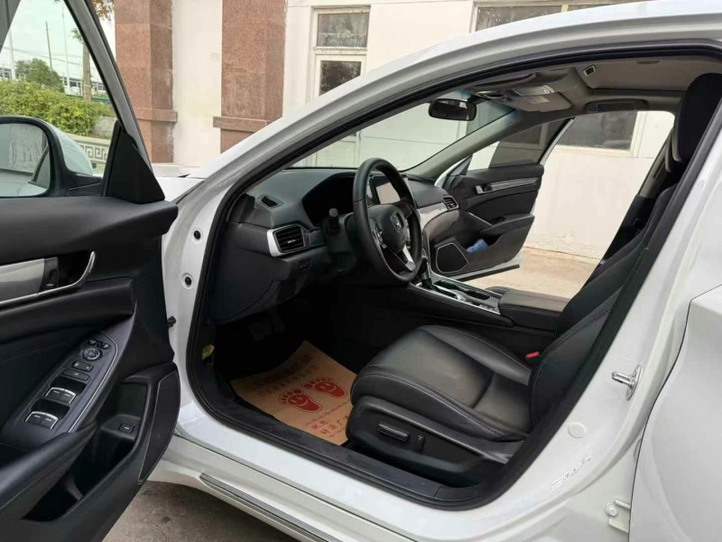 徐州22年本田雅阁4