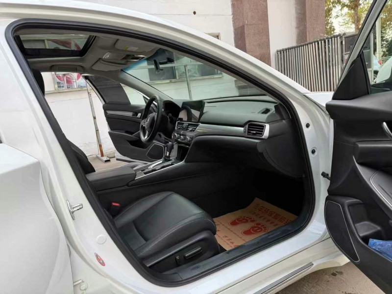 徐州22年本田雅阁6