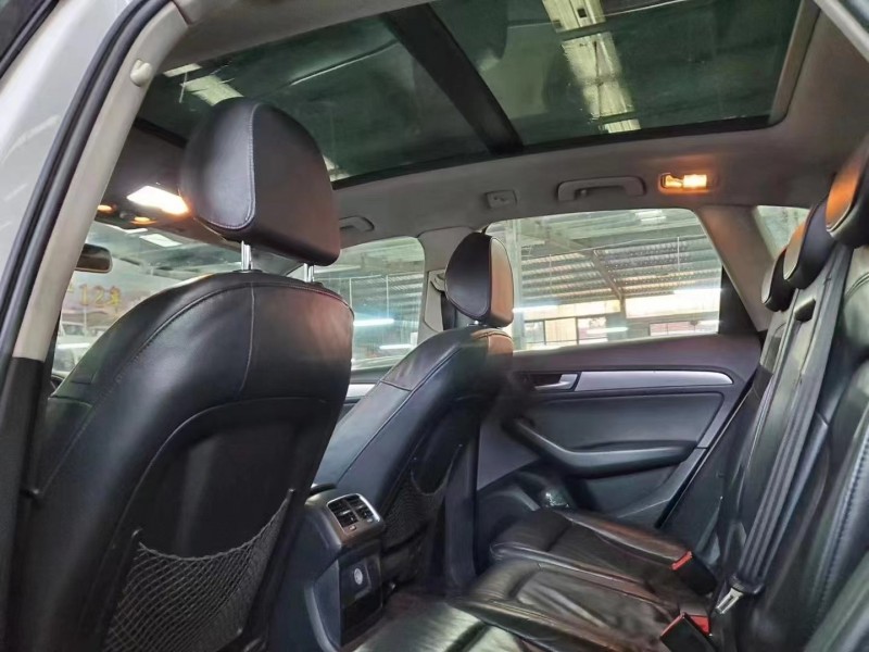 济宁14年奥迪Q56