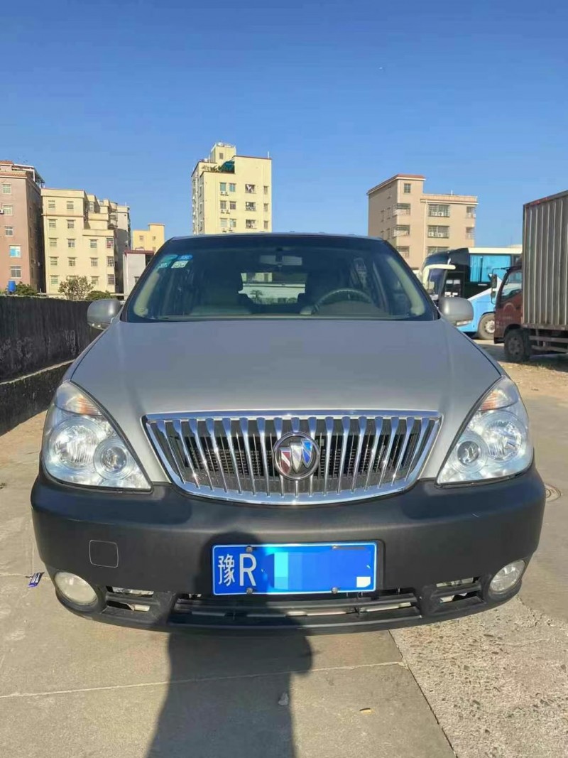 广州16年别克GL81