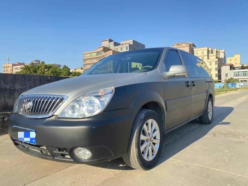 广州16年别克GL82