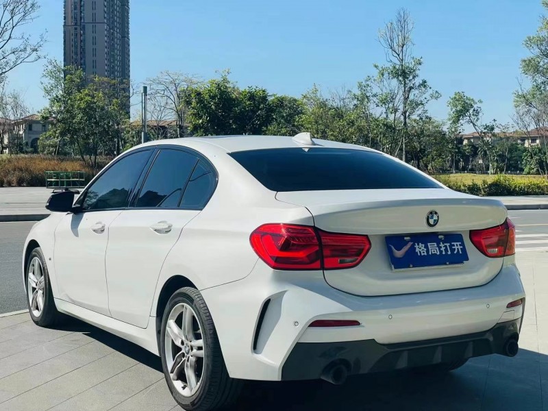 东莞22年宝马1系7