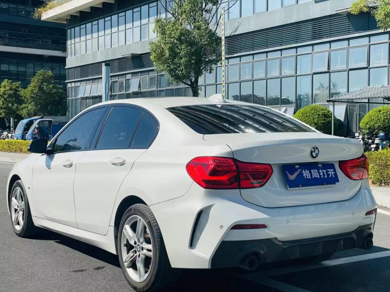东莞22年宝马1系8