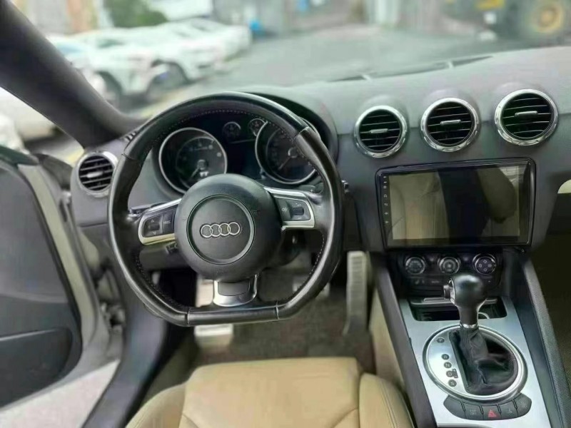 广州09年奥迪TT8