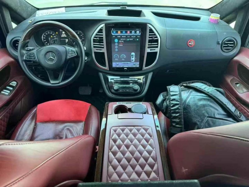 保定17年奔驰威霆2