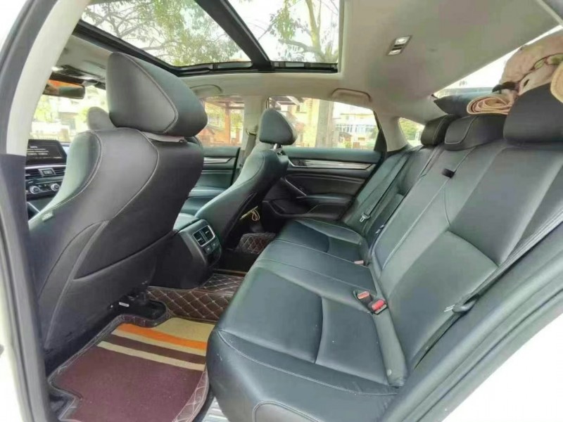 东莞23年本田雅阁8