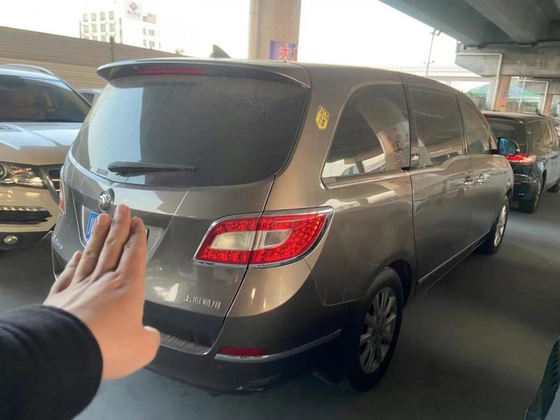 广州11年别克GL82