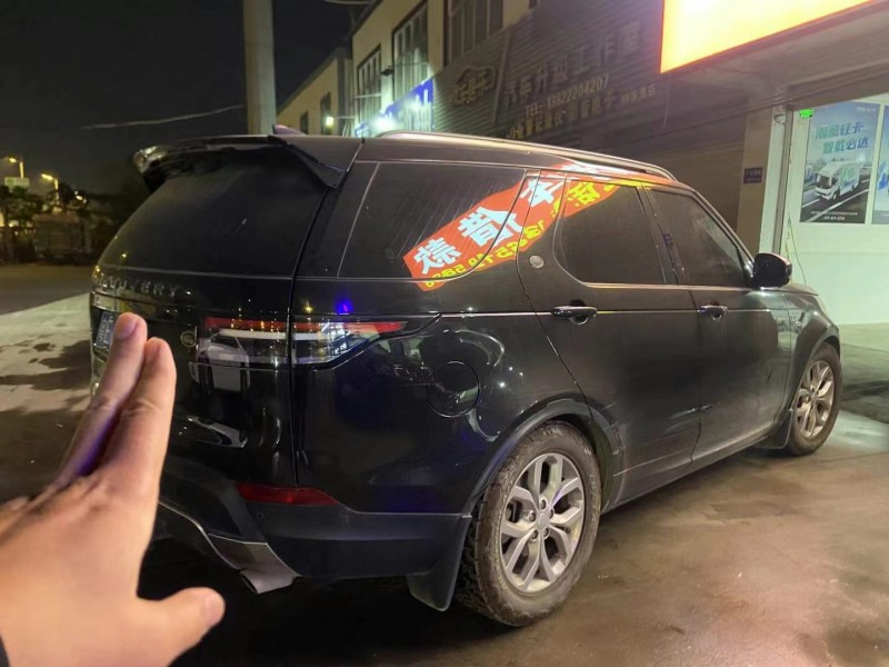 广州18年路虎发现3