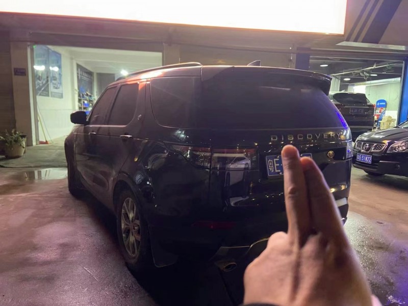 广州18年路虎发现4