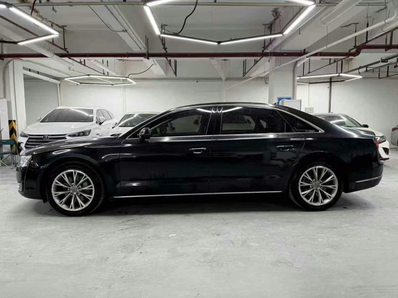 广州17年奥迪A8L4