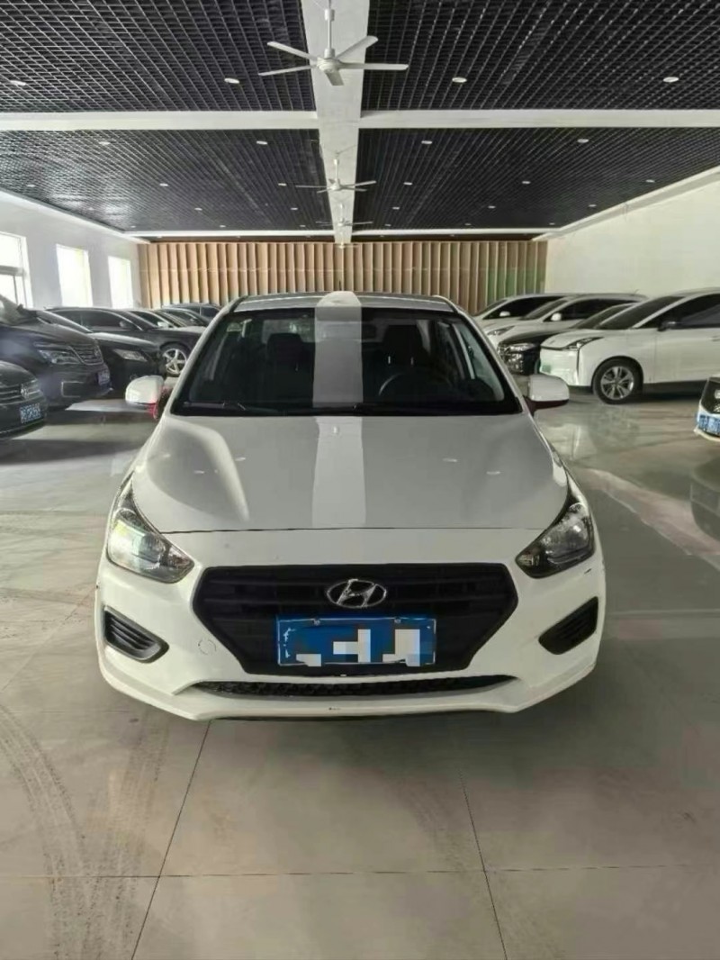 保定19年现代朗动1