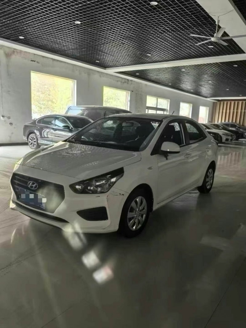 保定19年现代朗动3