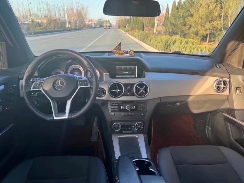 济宁16年奔驰GLK6