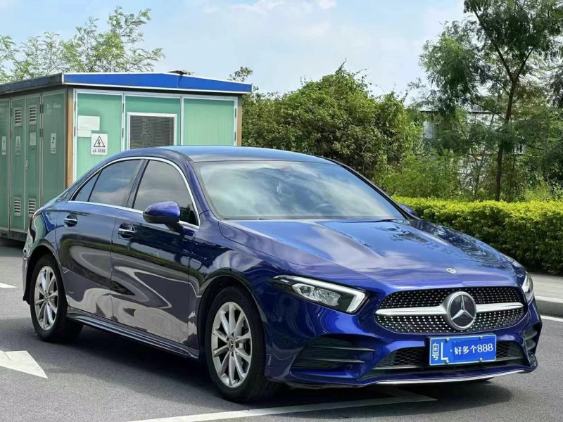 东莞21年奔驰A2