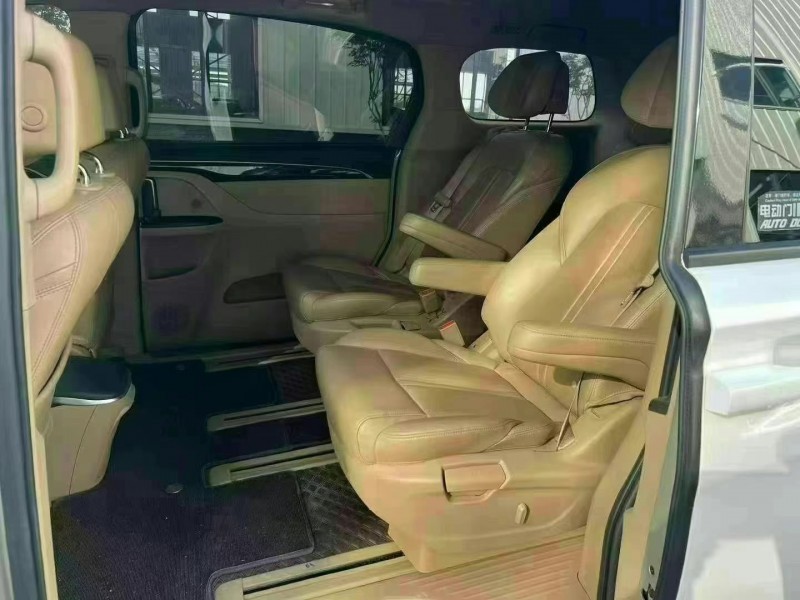 徐州18年别克GL84