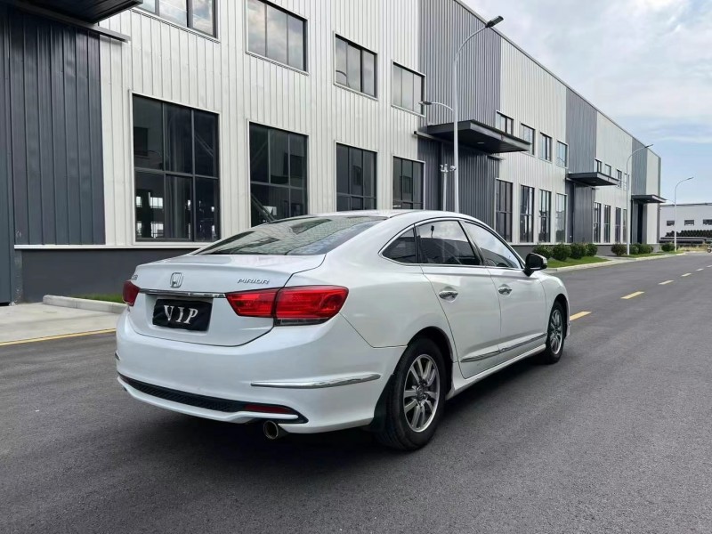 徐州16年本田思铂睿7