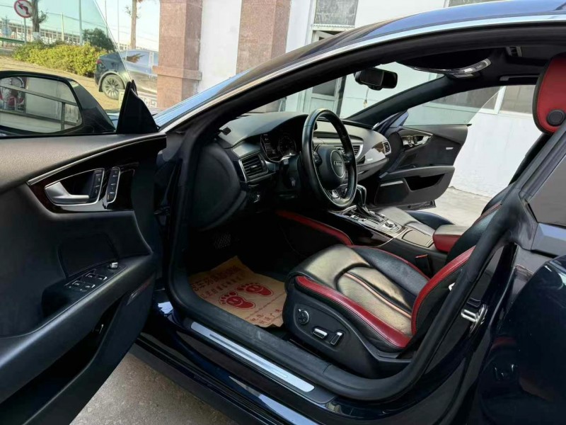 徐州18年奥迪A7L4