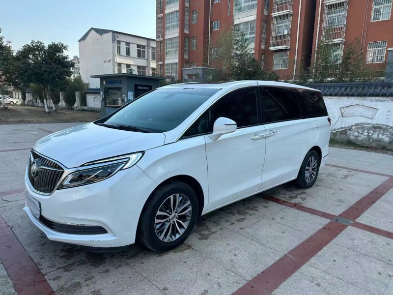 徐州17年别克GL82