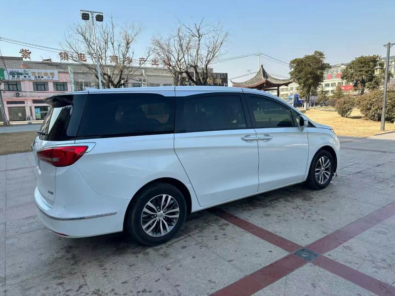 徐州17年别克GL89