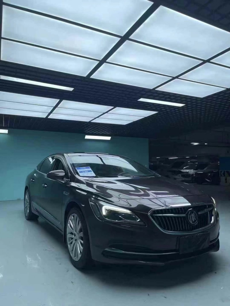 成都18年别克君越2