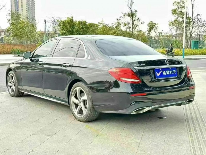 东莞18年奔驰E8