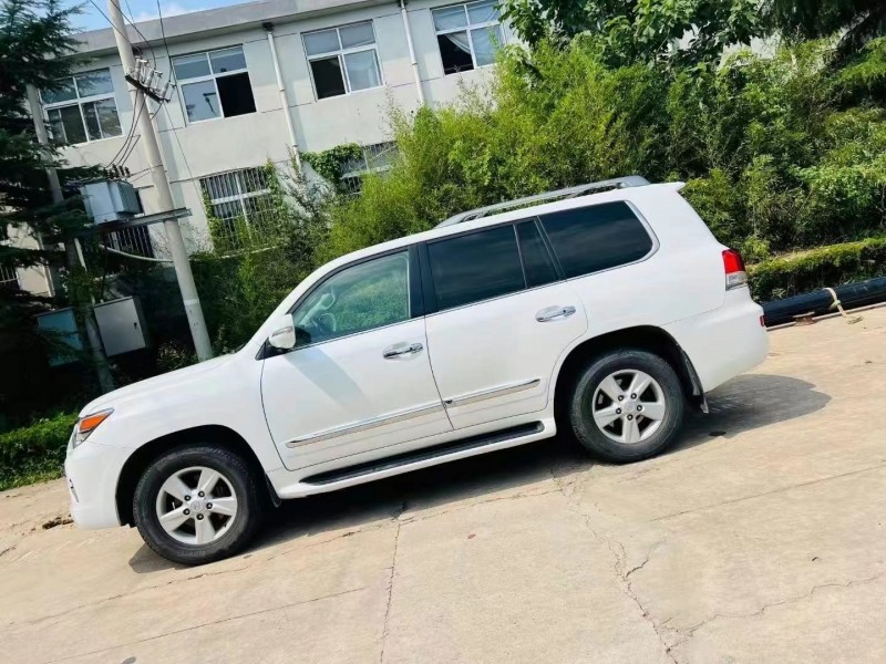 泰安15年雷克薩斯LX3