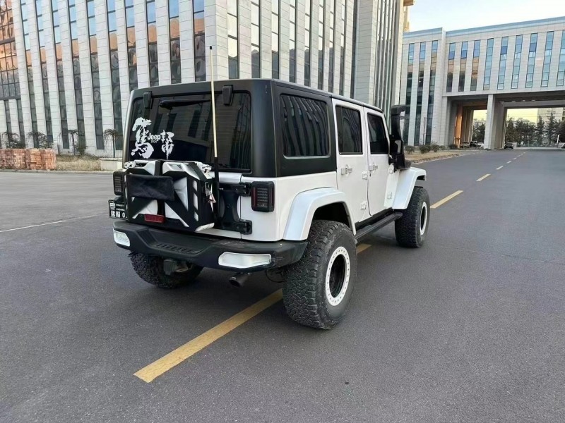 泰安17年Jeep牧馬人6