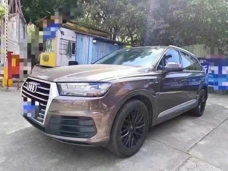 济宁19年奥迪Q74