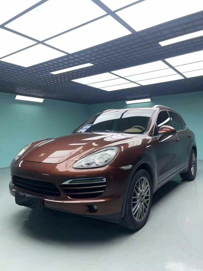 成都13年保时捷卡宴2