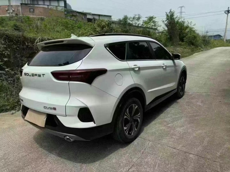 成都23年東南汽車DX88