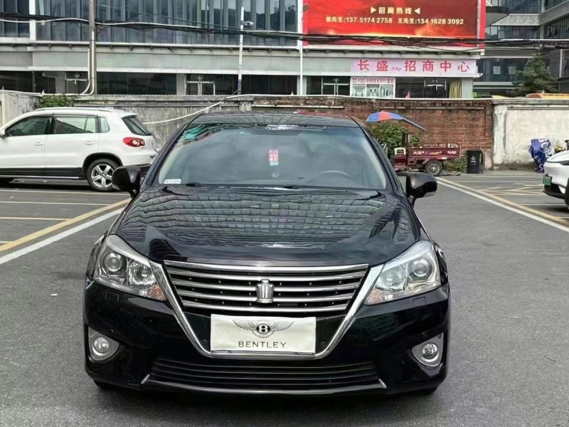 佛山13年丰田皇冠1