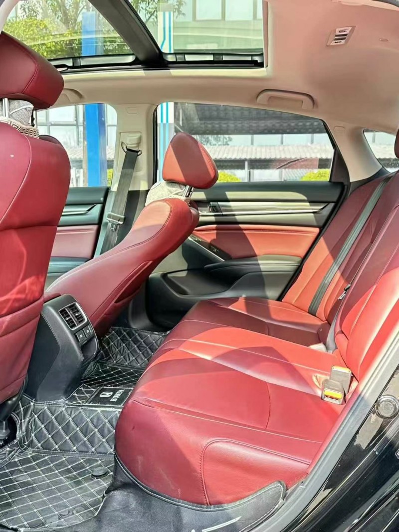 东莞22年本田雅阁5