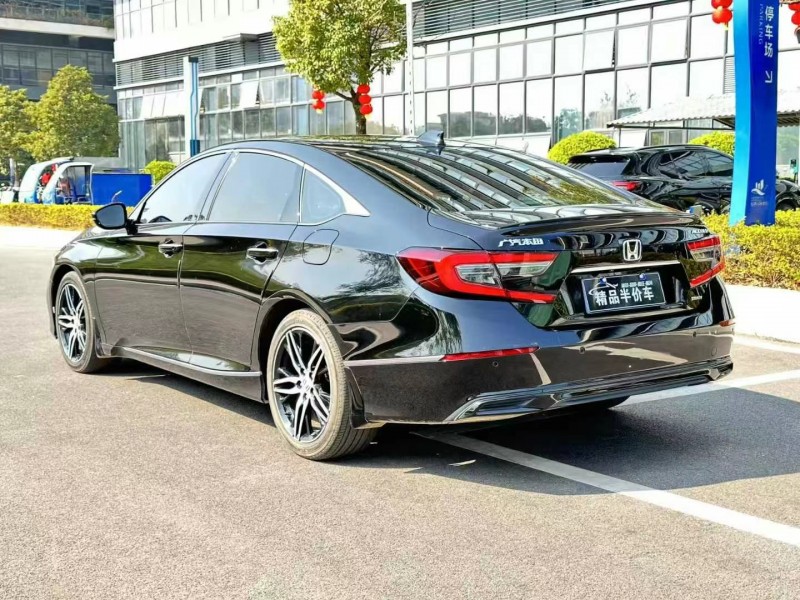 东莞22年本田雅阁7
