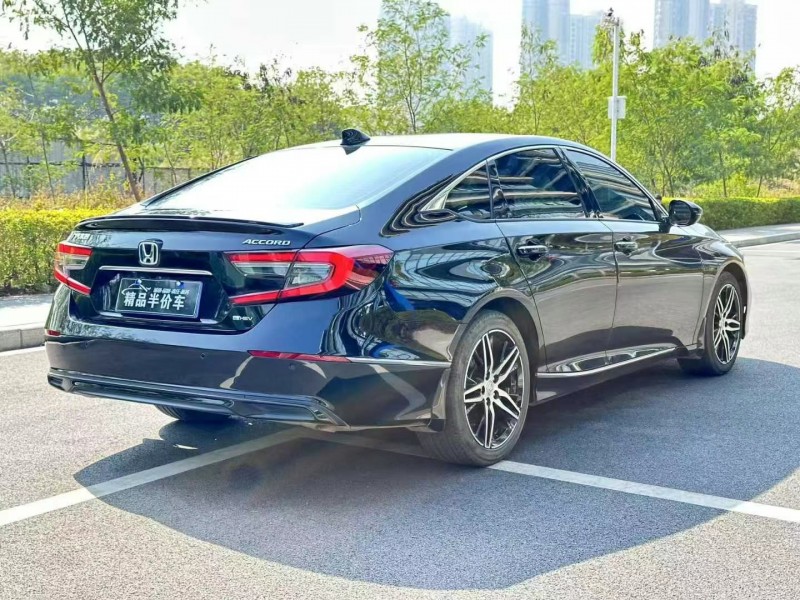 东莞22年本田雅阁8