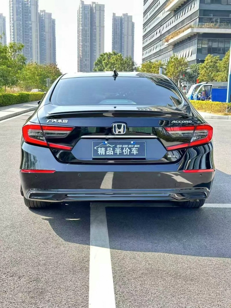 东莞22年本田雅阁9