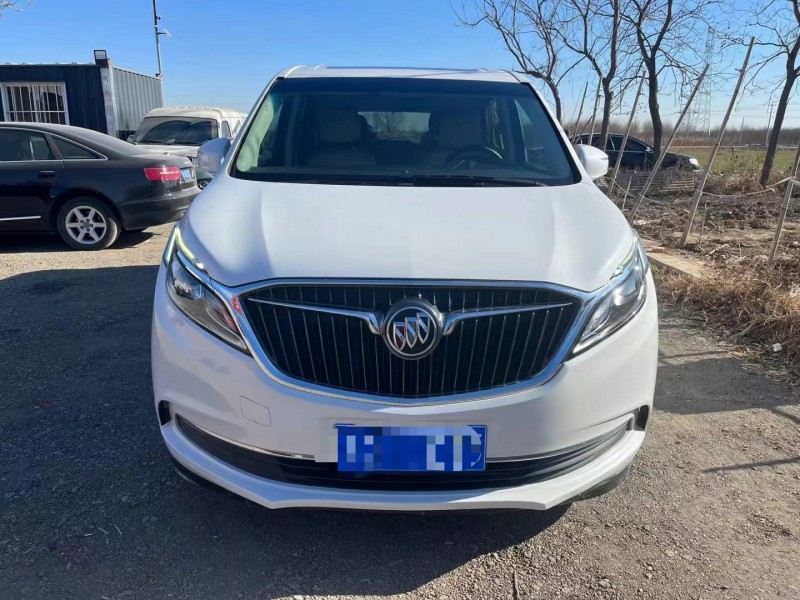 保定17年别克GL81