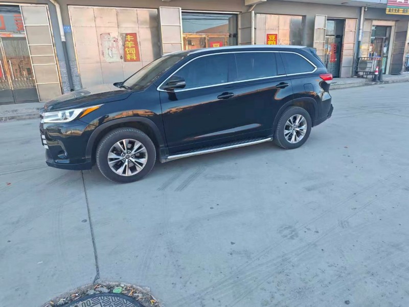 保定19年丰田汉兰达2