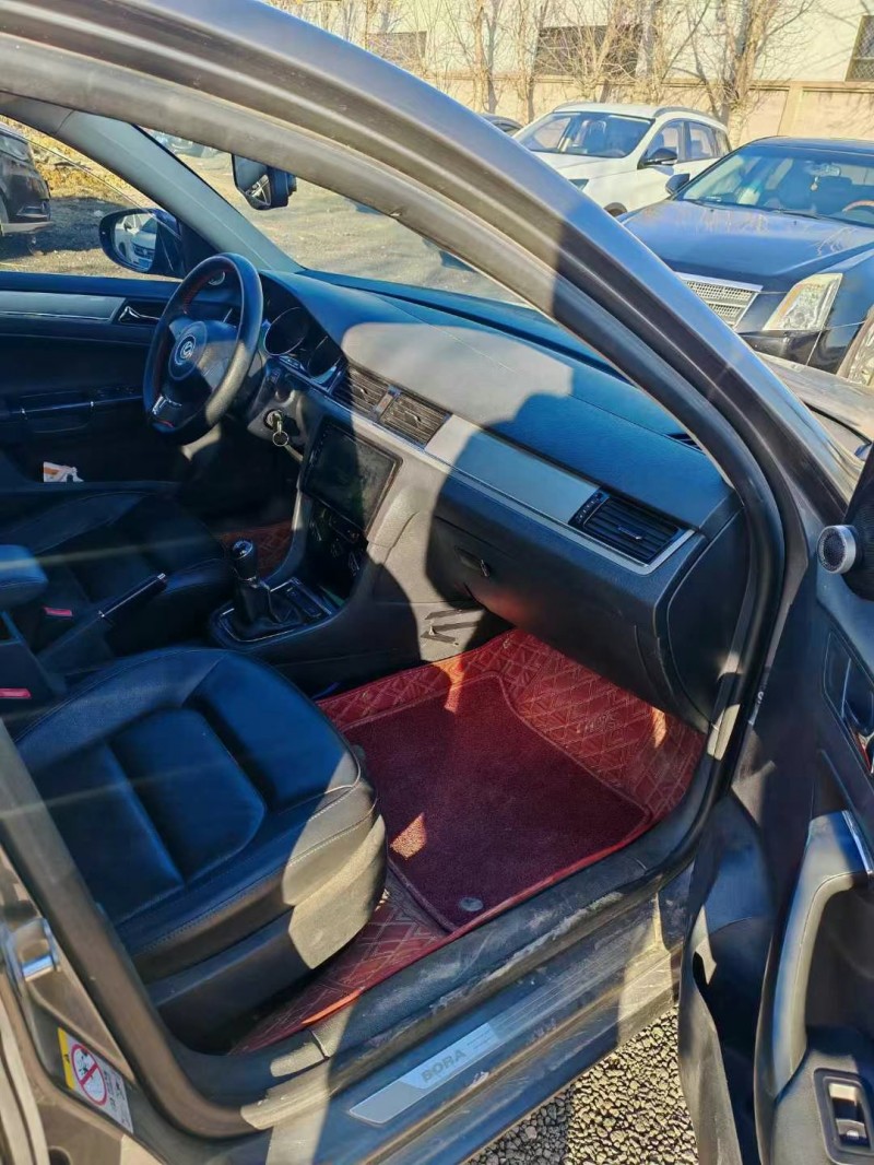 保定14年大众宝来4