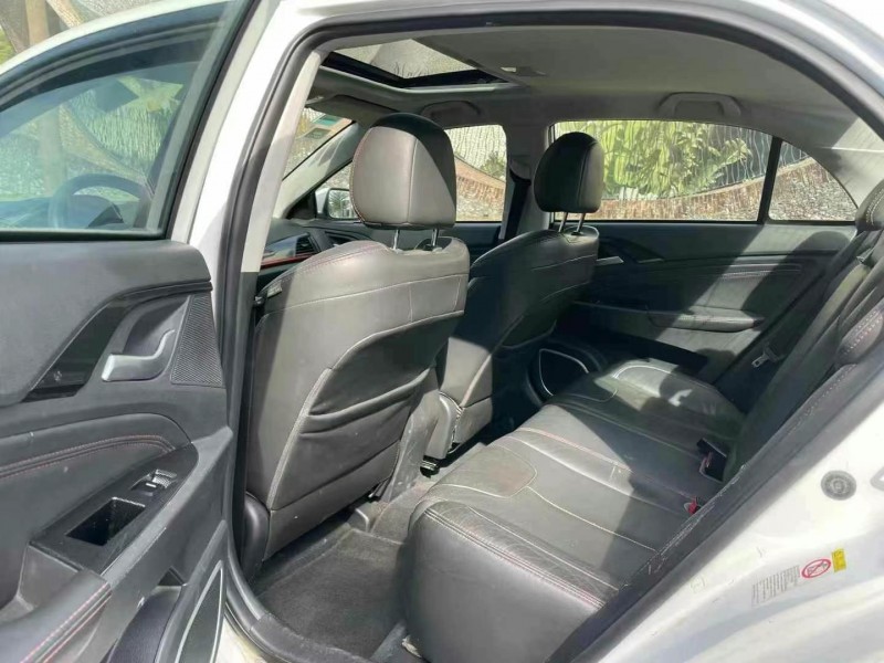 深圳15年比亚迪秦6