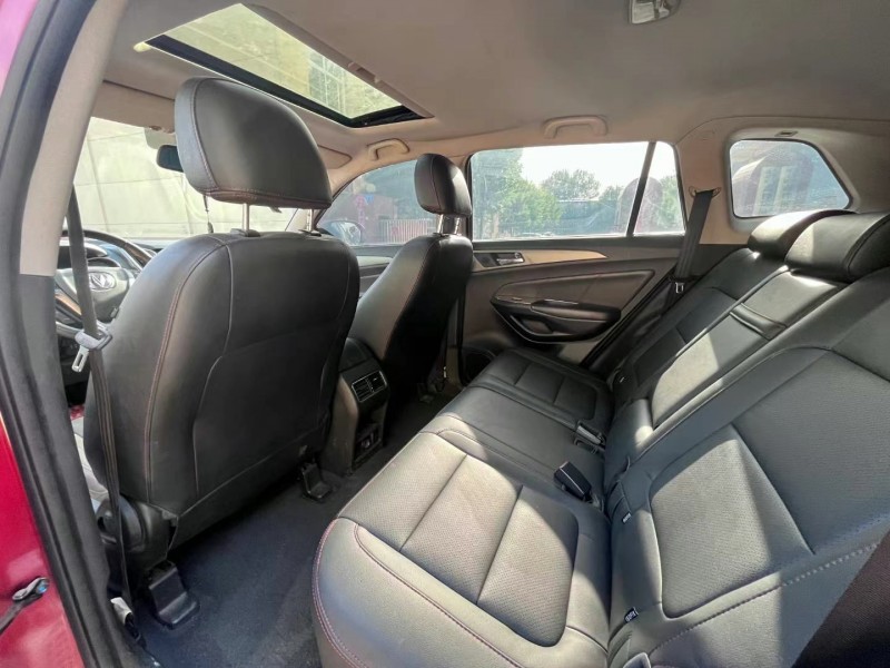 保定16年长安汽车CS755