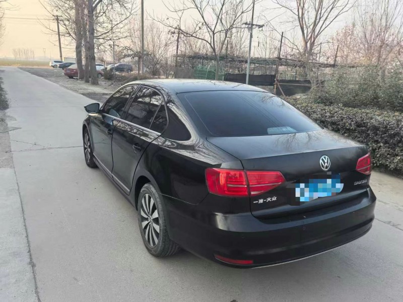 保定17年大众速腾7