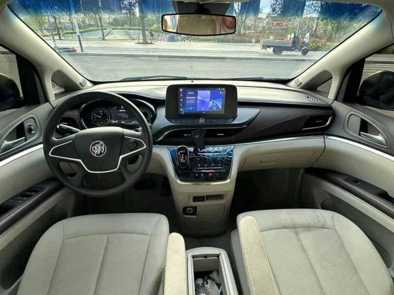 东莞22年别克GL86